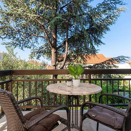 Awesome Apartment In Makarska With Wifi Exterior foto